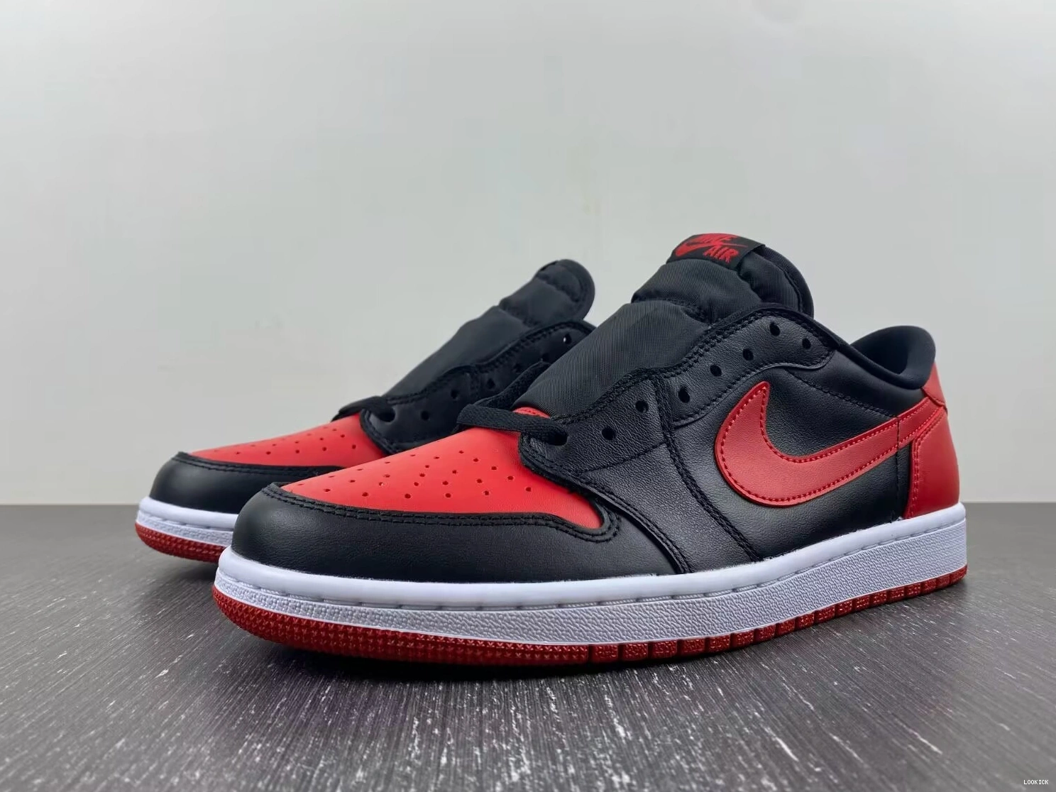 Cheap (2015) 1 Retro Low 705329-001 - Bred Jordan 0523